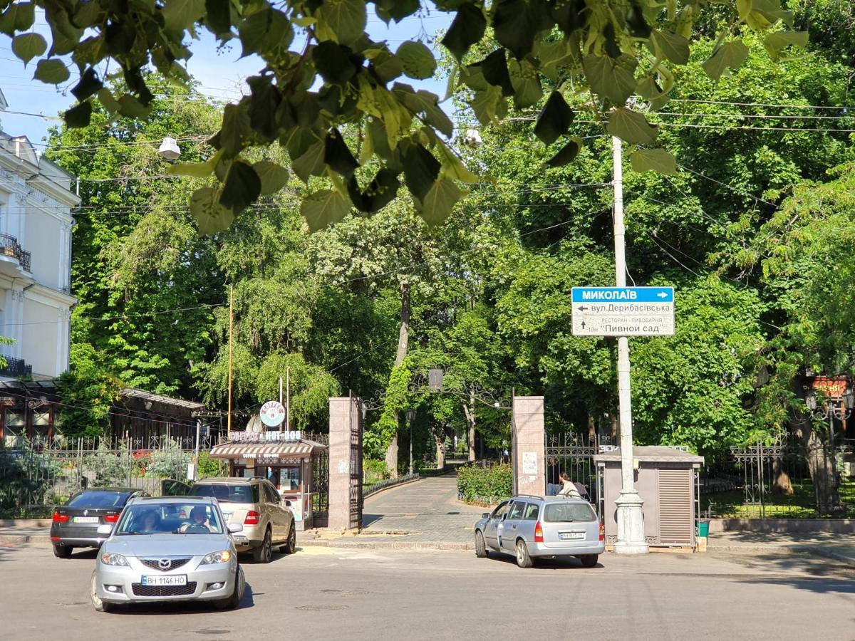 Central Apartments Odessa Luaran gambar